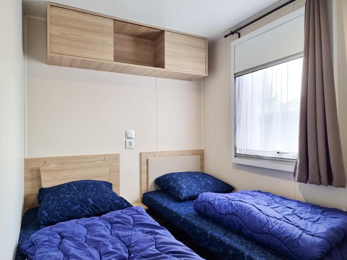 Prachtig Chalet Ok50 D12 Op Familiecamping Осткапеле Екстериор снимка