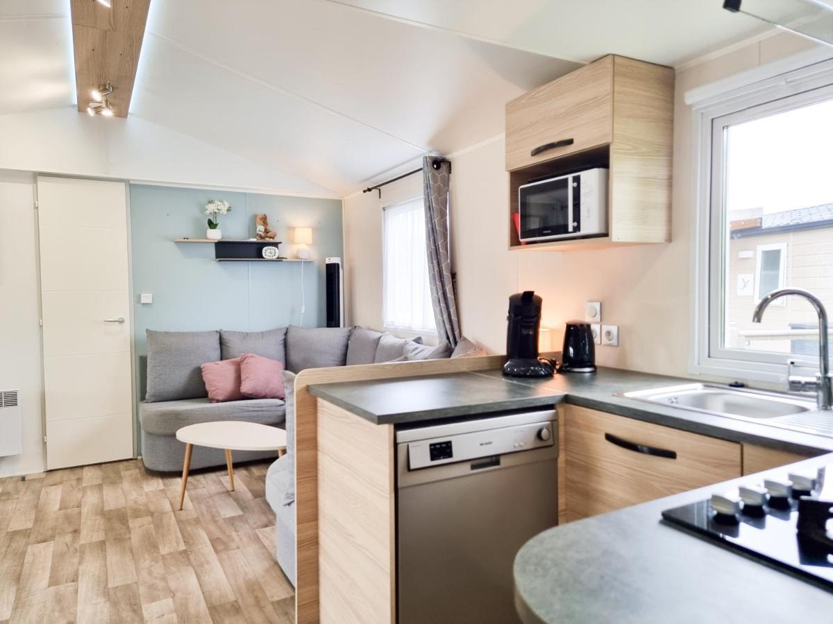 Prachtig Chalet Ok50 D12 Op Familiecamping Осткапеле Екстериор снимка